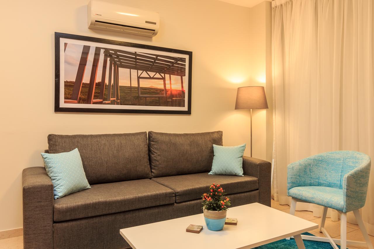 Soho City Apartments Larnaca Dış mekan fotoğraf